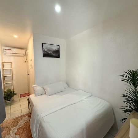 West Coast Beach House Cebu Bagian luar foto