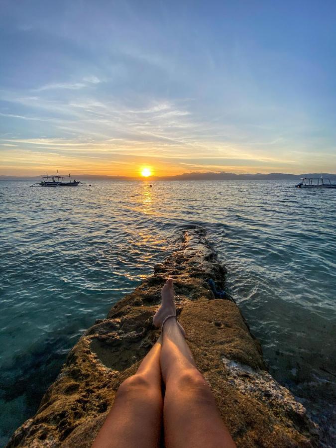 West Coast Beach House Cebu Bagian luar foto