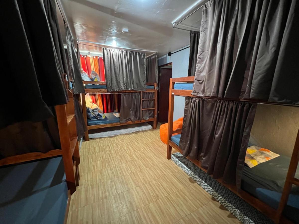 West Coast Beach House Cebu Bagian luar foto